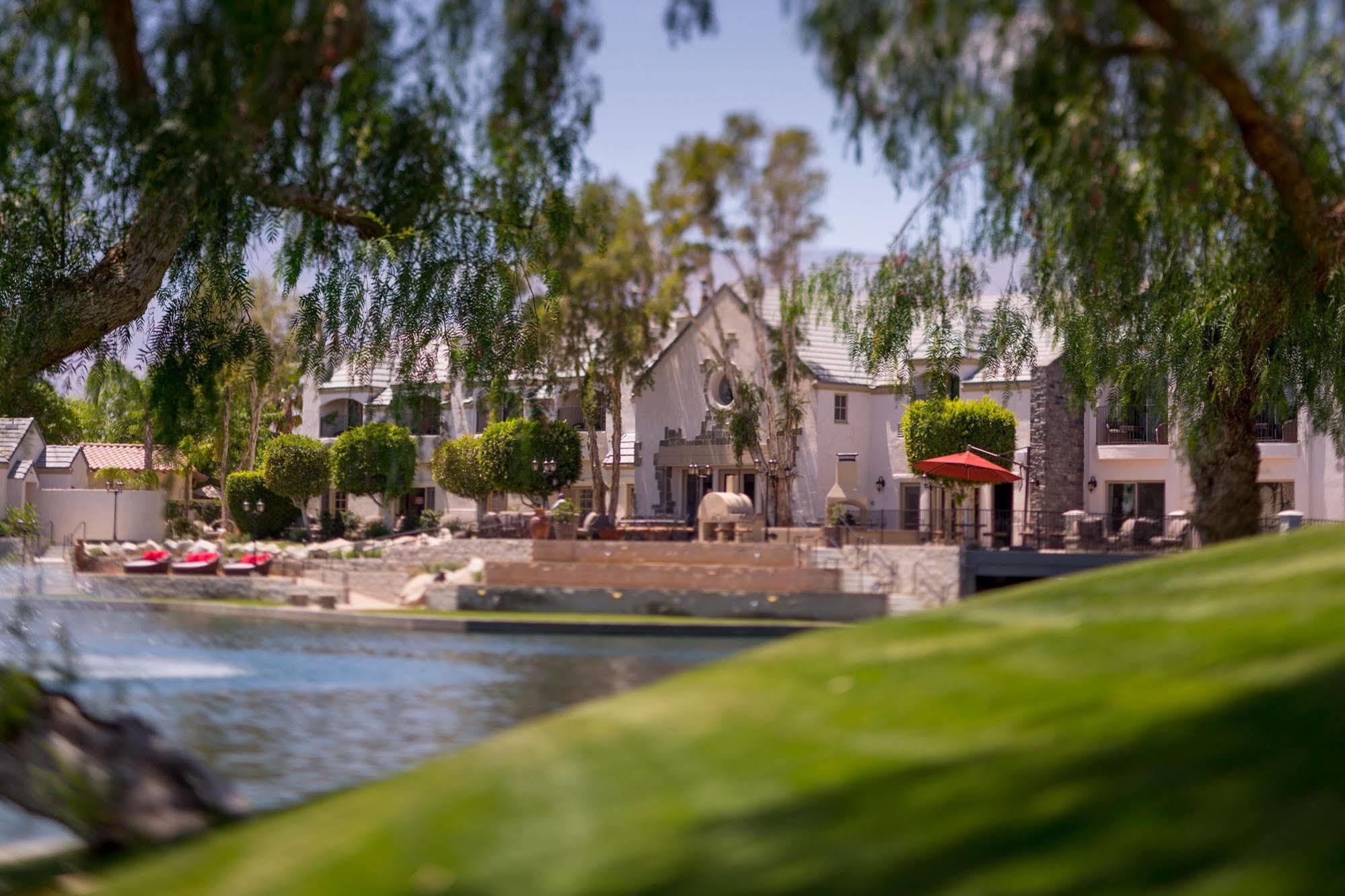 The Chateau At Lake ลากินตา ภายนอก รูปภาพ
